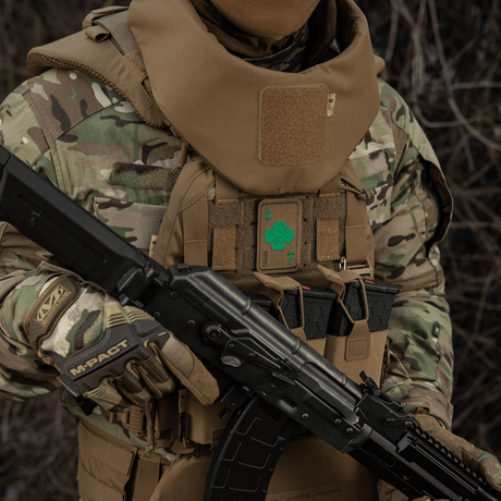 M-Tac Patch Lucky Card (Embroidered) on military gear with embroidered clover in Cordura 500D, symbolizes luck and protection.