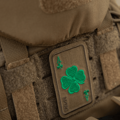 M-Tac Patch Lucky Card (Embroidered) on Cordura 500D with embroidered clover, Velcro attachment, wear-resistant for clothing and gear, 8x5 cm.