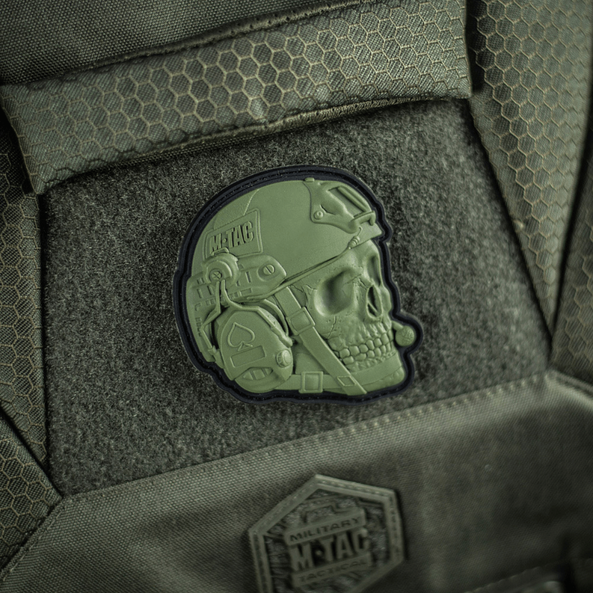 M-Tac Patch Operator 3D PVC på Velcro, realistisk design, fastgjort til taktisk udstyr i olivengrøn, 6x7 cm morale patch.