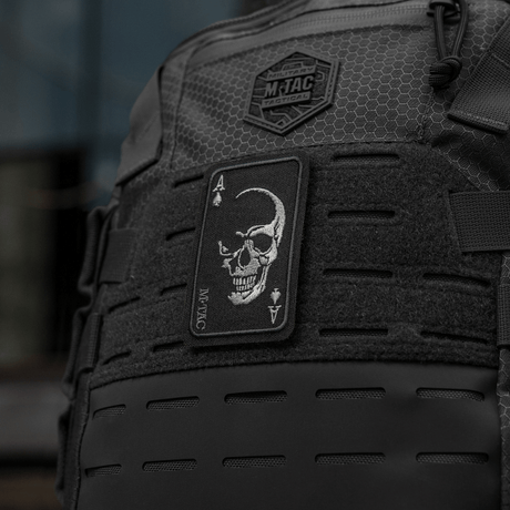 M-Tac Patch Face of War (Embroidered) on backpack, embroidered skull on an ace of spades card. Cordura 500D, Velcro attachment. Inspired by the Vietnam War.