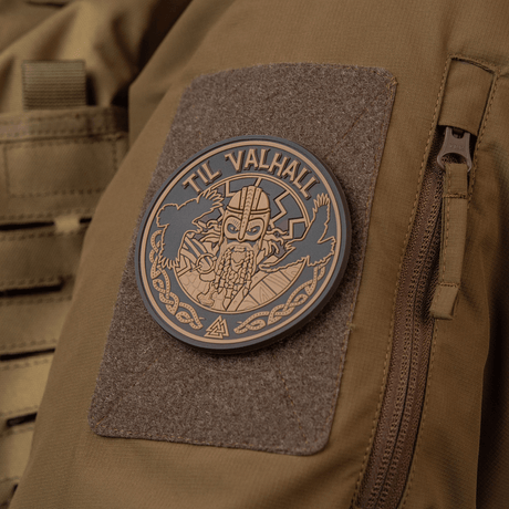 M-Tac Patch Til Valhall PVC with 3D design mounted on uniform via Velcro, honors Norwegian soldiers and TIL VALHALL ritual, diameter 80 mm.