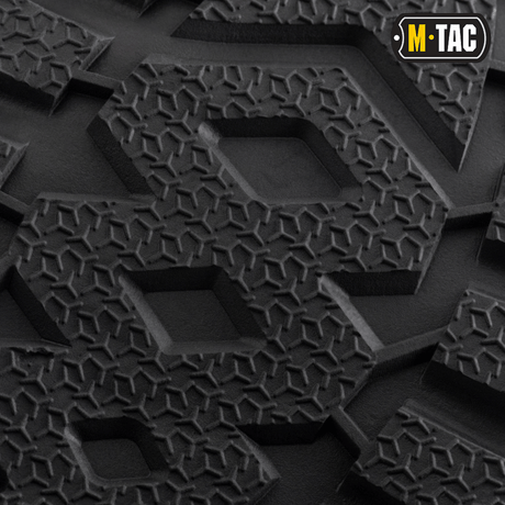 Sål mønster på M-Tac Sneakers, designet til udendørs aktiviteter med godt greb og stødabsorption.