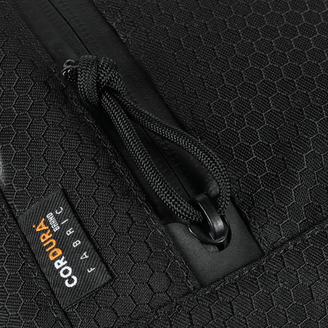 M-Tac Sphaera Hex Hardsling Bag Large Elite with Cordura fabric details, close on zipper, showing sturdy structure.