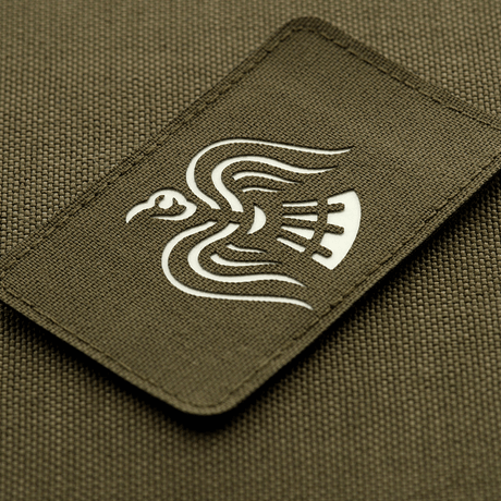 M-Tac Patch Ravneflag Laser Cut showing Viking flag with black raven, suitable for uniform or tactical gear, Cordura 500D, Velcro, 80x50.