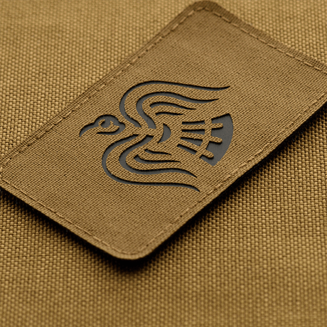 M-Tac Patch Ravneflag Laser Cut with black raven on brown background in Cordura 500D, 80x50mm, for tactical gear and uniforms.