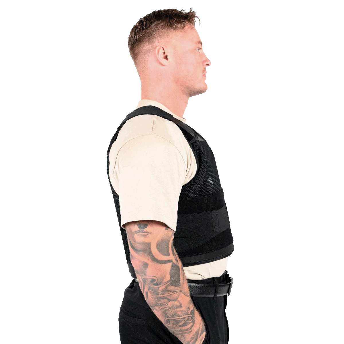 Elite Armor RX2 Stik & Skudsikker Vest – sideprofil af mand med vest.