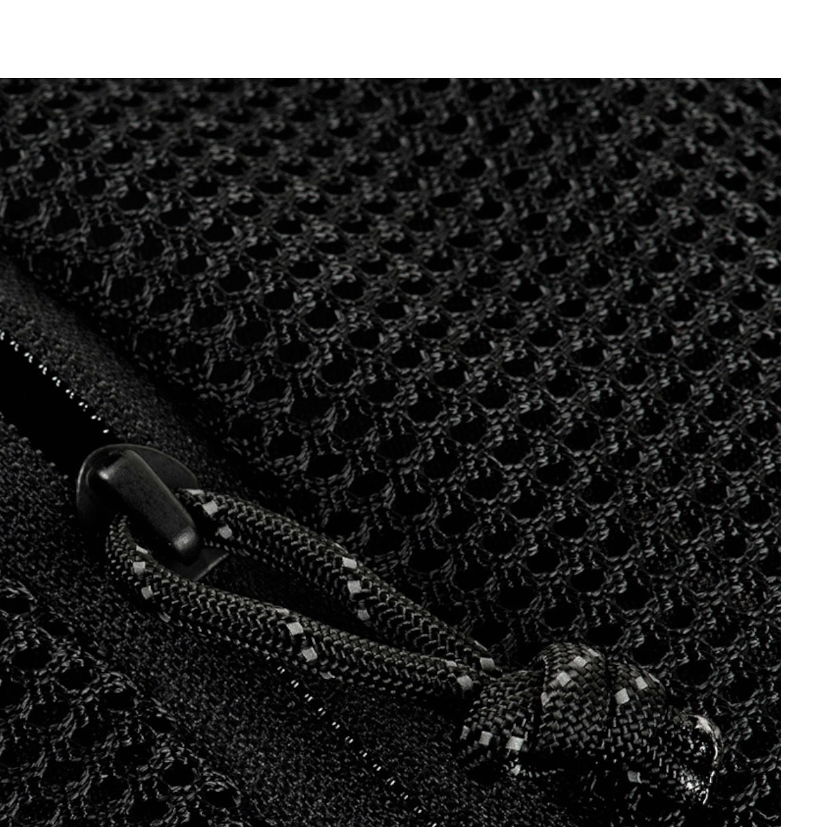 Nærbillede af M-Tac Sling Pistoltaske Elite Hex med slidstærk Cordura stof og YKK lynlåse.