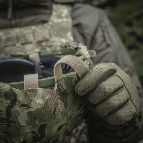 M‑Tac Vilha Hjelmdæksel Elite i MULTICAM, designet til FAST hjelme, beskytter mod snavs og slid, Cordura 500D, Laser Cut mesh.