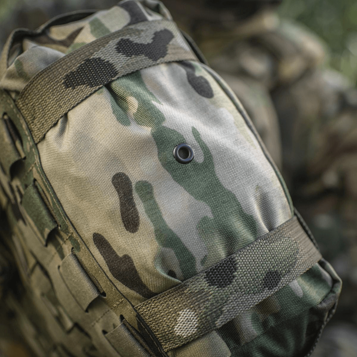 M-Tac Sukharka Gen.3 Pouch i camouflagedesign med MOLLE-interface, fremstillet i holdbart Cordura 500D for militært brug
