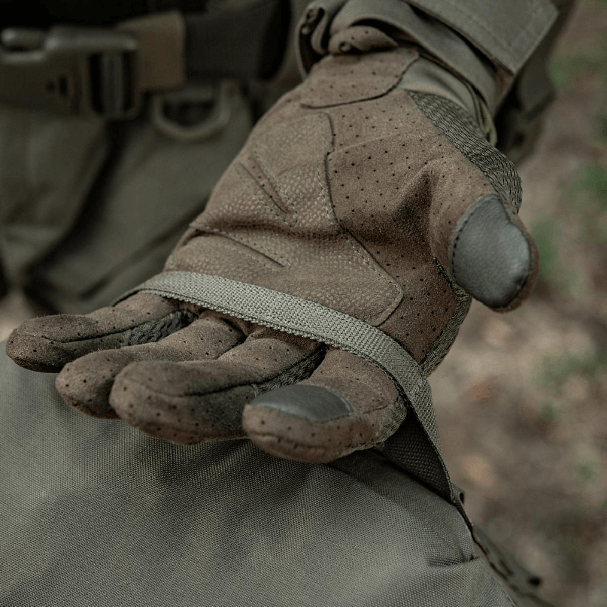 M-Tac Sukharka Gen.3 Pouch med Cordura 500D materiale, robust til militært brug. Perfekt til opbevaring af essentielle ting på turen.