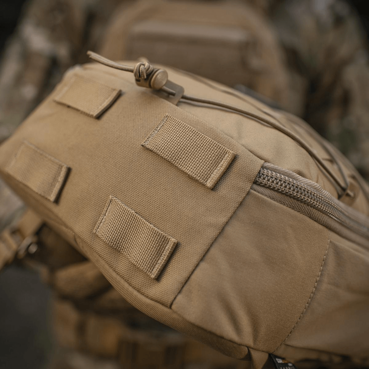 M-Tac STURM Elite Rygsæk taktisk rygsæk med MOLLE Laser Cut panel, fremstillet af Cordura materialer, tæt på visning.