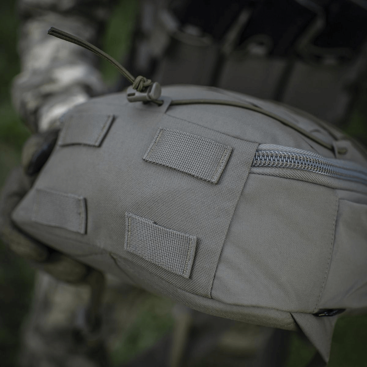 M-Tac STURM Elite Rygsæk med MOLLE Laser Cut panel og YKK lynlås, fremstillet af holdbar Cordura til taktisk brug.