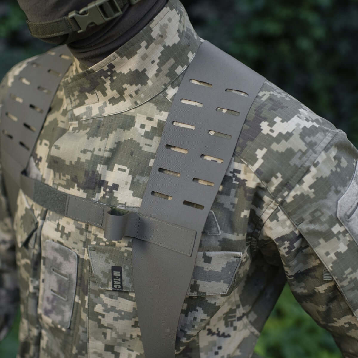 M-Tac Skulderstropper til taktisk bælte Laser Cut med MOLLE-interface og justerbare spænder i Cordura Squadron materiale.