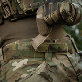 M‑Tac Internal Tiger Bælte anvendt som taktisk udstyr med velcro-fastgørelse, perfekt til militær brug. 