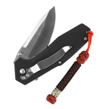 M-Tac Lanyard Scandinavian Mannaz med snoet paracord og dekorativ perle, fastgjort til foldekniv for øget stil og funktionalitet.