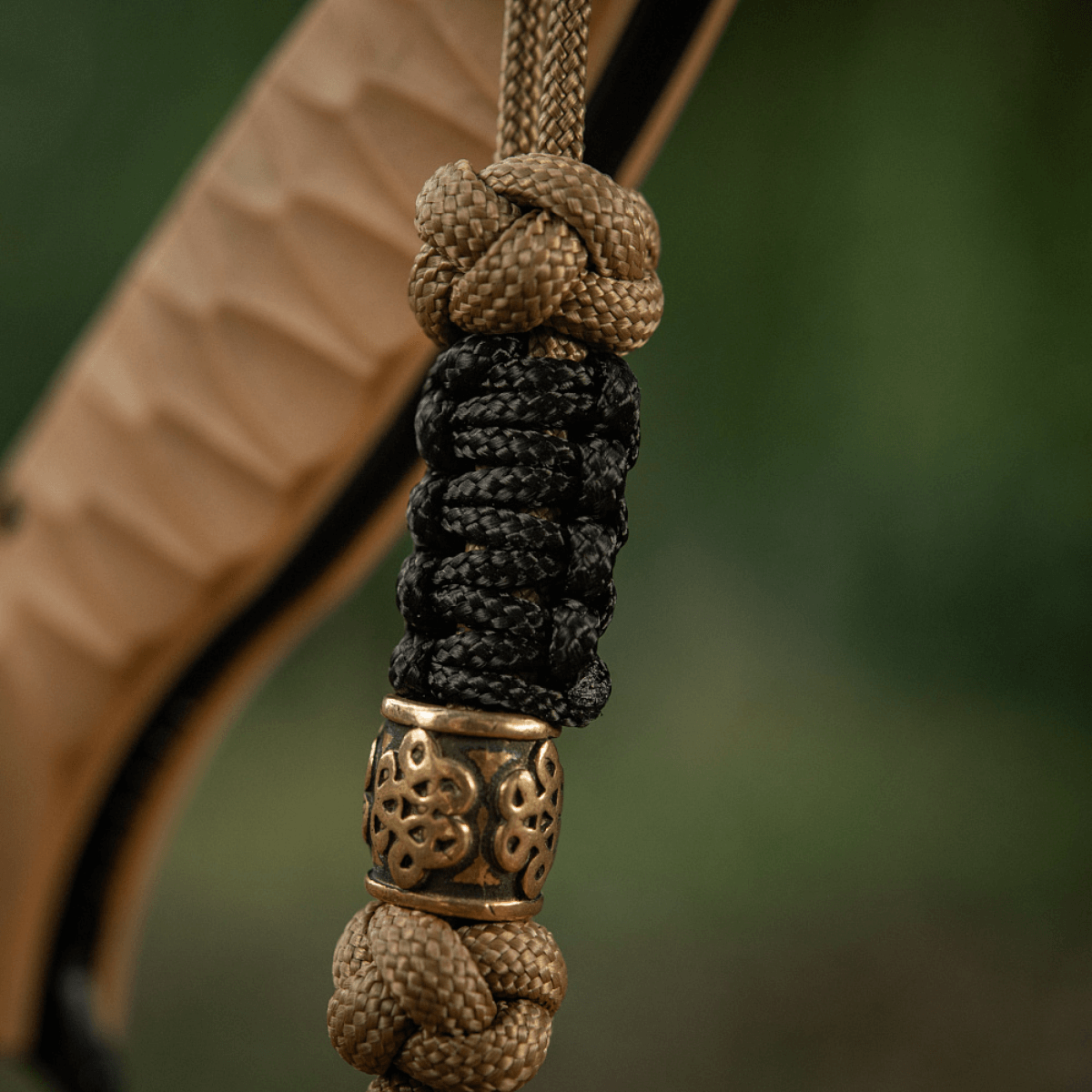 M-Tac Lanyard Scandinavian Small Chinese Knot med dekorativ perle og snoet paracord til opbevaring af knive og udstyr