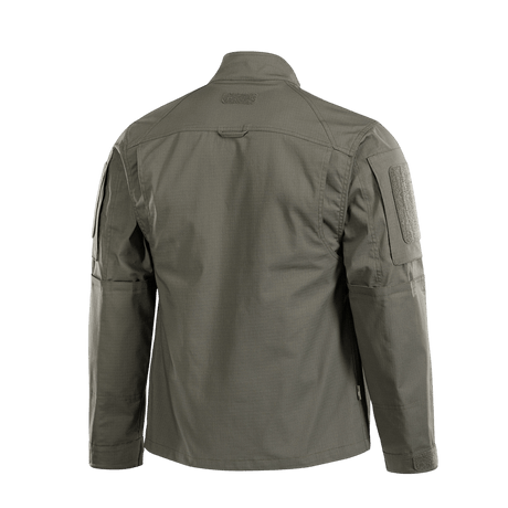 M-Tac Jakke Patrol Flex bagfra viser detaljer som velcro-paneler og forstærkede skulderpartier til taktisk brug.