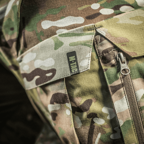 Detalje af M-Tac Bukser STURM NyCo Extreme Gen.II i camouflage med lynlås og robust design.