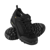 M-Tac Sneakers Tactical Demi-Season Pro Line i sort med robuste Vibram-såler, designet til træning og taktiske aktiviteter.