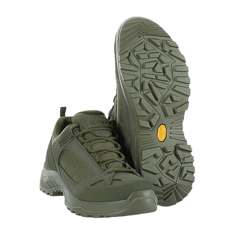 M-Tac Sneakers Tactical Demi-Season Pro Line i oliven farve med Vibram-sål, designet til taktiske aktiviteter og udendørs eventyr.