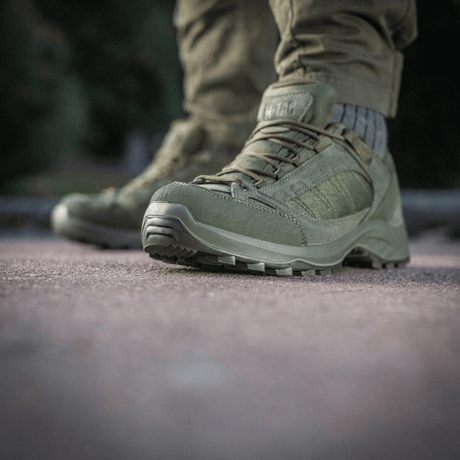 M-Tac Tactical Sneakers Demi-Season – Let og komfortabel til trekking og outdoor-aktiviteter, med læder og Cordura overdel.