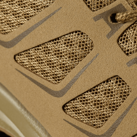 M-Tac Tactical Sneakers IVA med åndbart mesh og syntetisk nubuck for ventilation og beskyttelse, ideel til trekking og outdoor aktiviteter.