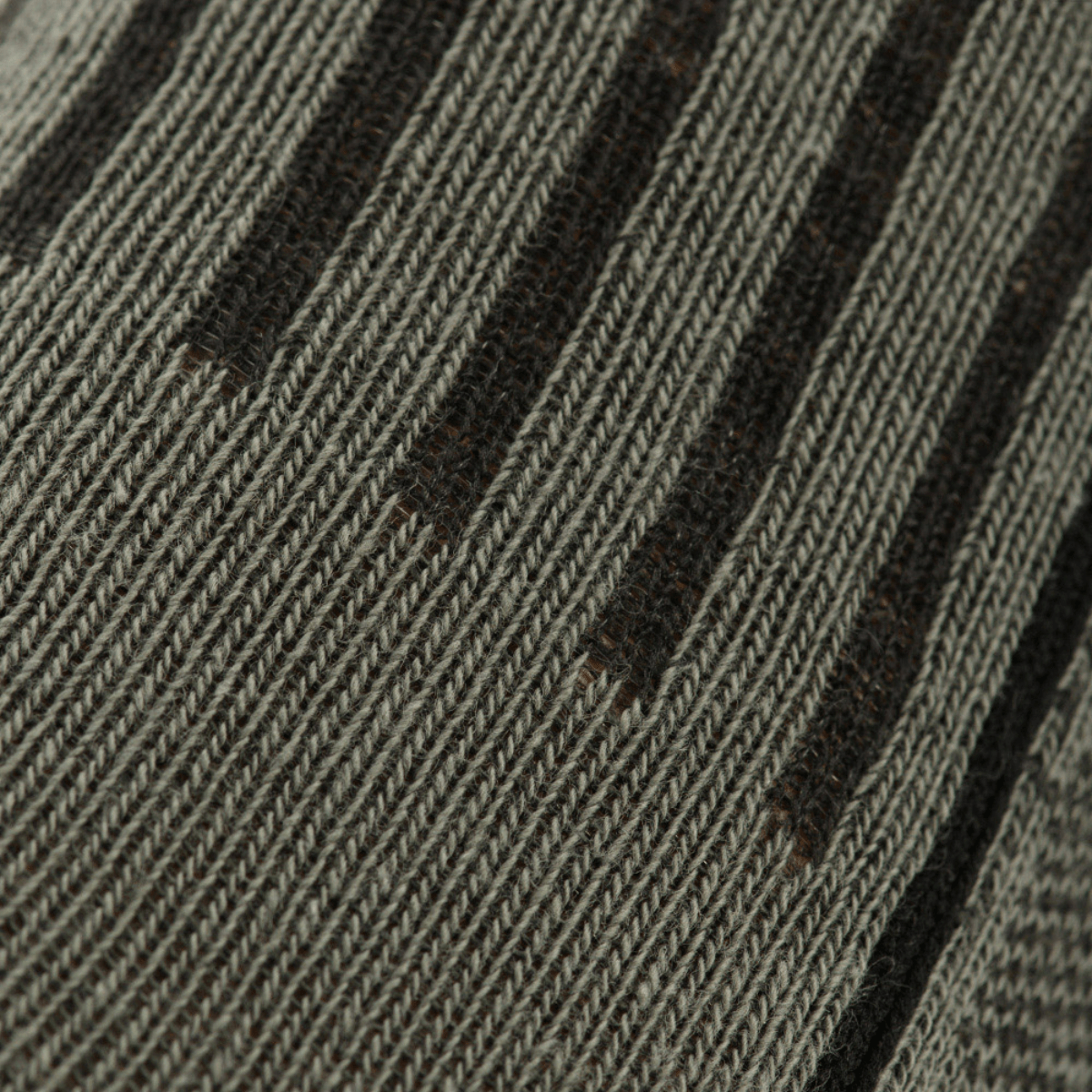 Nærbillede af M-Tac Letvægtssokker Mk.3 med ergonomisk design og åndbart materiale, ideel til sommerbrug. Komfort i trekking og vandring.