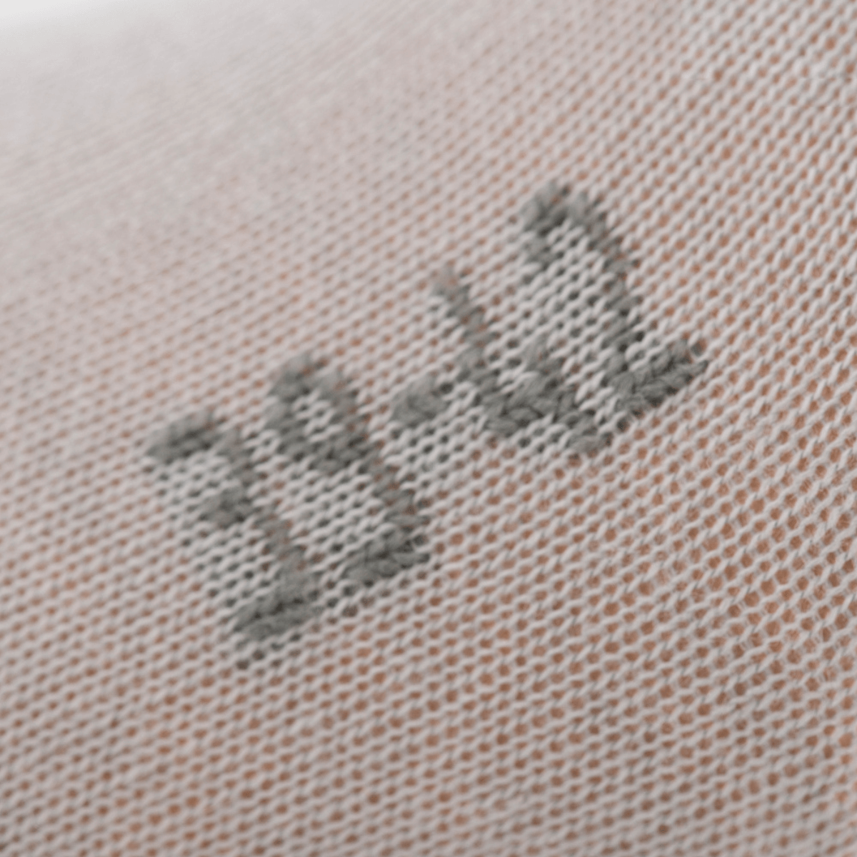 Nærbillede af etiket på M-Tac Let Sportsokker viser størrelse 39-42, designet til optimal komfort og pasform til sportsaktiviteter.