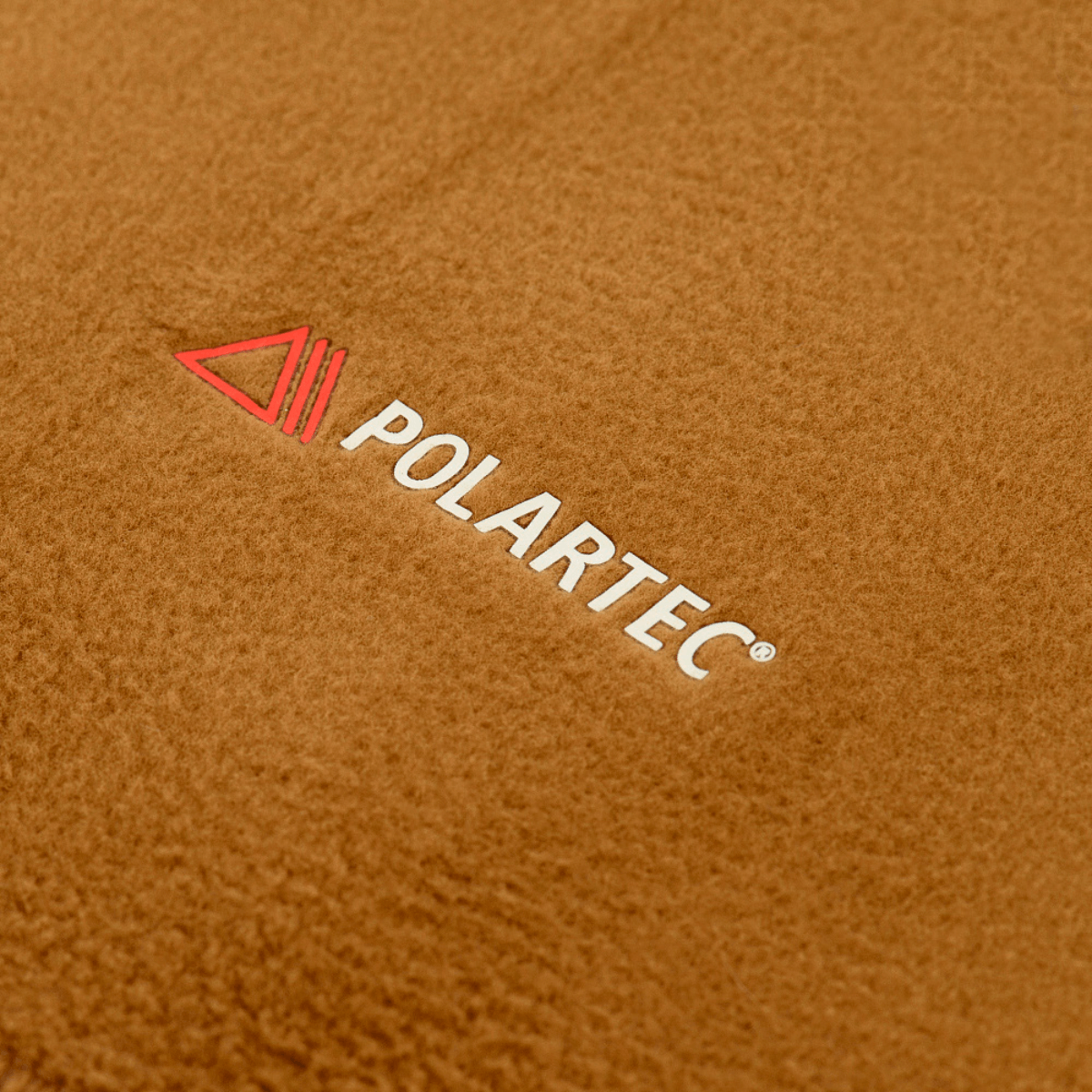 M-Tac Tube Scarf Polartec i brun Polartec® Micro Series fleece, velegnet til udendørs aktiviteter i koldt vejr.