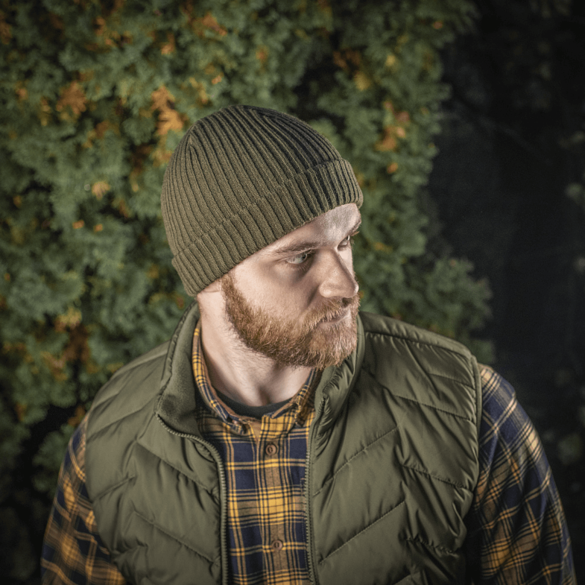 M-Tac Watch Cap 100% Akryl i grøn farve, ideel til koldt vejr. Strikket hue med dobbelt opslag for ekstra varme. Perfekt til udendørs brug.