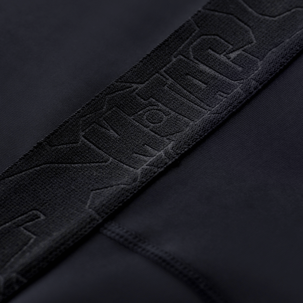 M-Tac Brief Active Level I med hurtig svedfordampning til sport, komfortabelt og strækbart materiale, velegnet til udendørs aktiviteter.