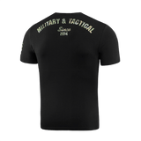 M-Tac T-Shirt Logo med militær og taktisk slogan, camouflageprint, ikonisk logo og brandhistorie siden 2014.