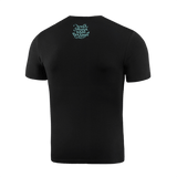 Sort M-Tac T-Shirt Our Land, bagvisning med ukrainsk tekst og symboler, lavet af blød bomuld for komfort