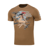 M-Tac T-Shirt Death From Above med heksefigur og droner, kombinerer ukrainsk folklore og moderne militært tema, bomuld og elastan.