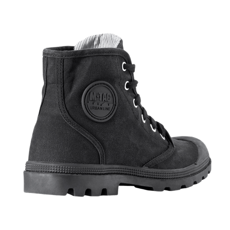 M-Tac Sneakers i sort med klassisk design, 6 metalliserede snørehuller og robust gummisål til komfort og holdbarhed. Perfekt til hverdagsbrug.