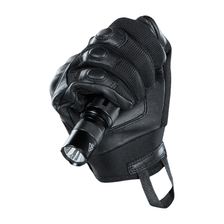 M-Tac Handsker Assault Tactical Mk.4 med ægte læder og velcro, viser forstærkning og greb, optimal til våbenhåndtering.