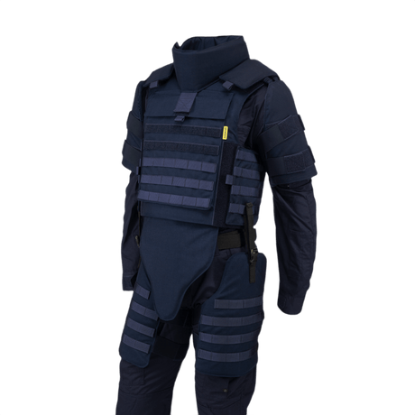 Anorak Niobium® Tactical II – full set body armor system providing protection against firearms and sharp weapons for tactical missions.