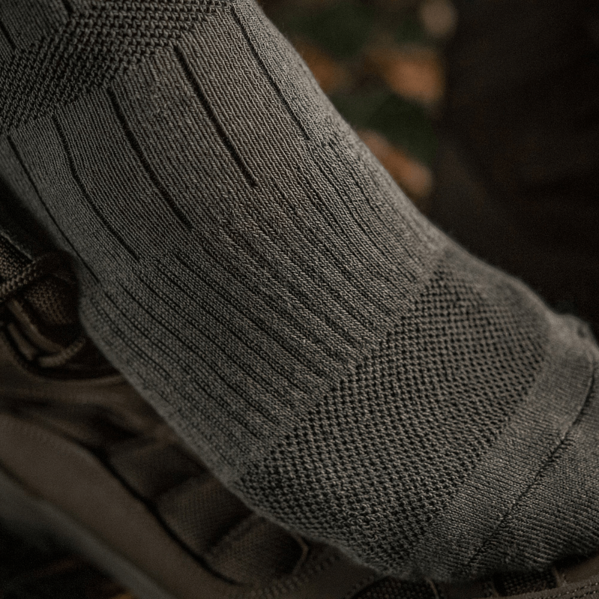 Taktiske M-Tac Sokker Tactical Army for mænd, designet til komfort og holdbarhed, ideel til hverdagsbrug og ture.