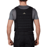 Anorak Chromium® Duty III-M Skudsikker Vest set bagfra på en mand, der viser Level IIIA beskyttelse og CORDURA® yderskal.