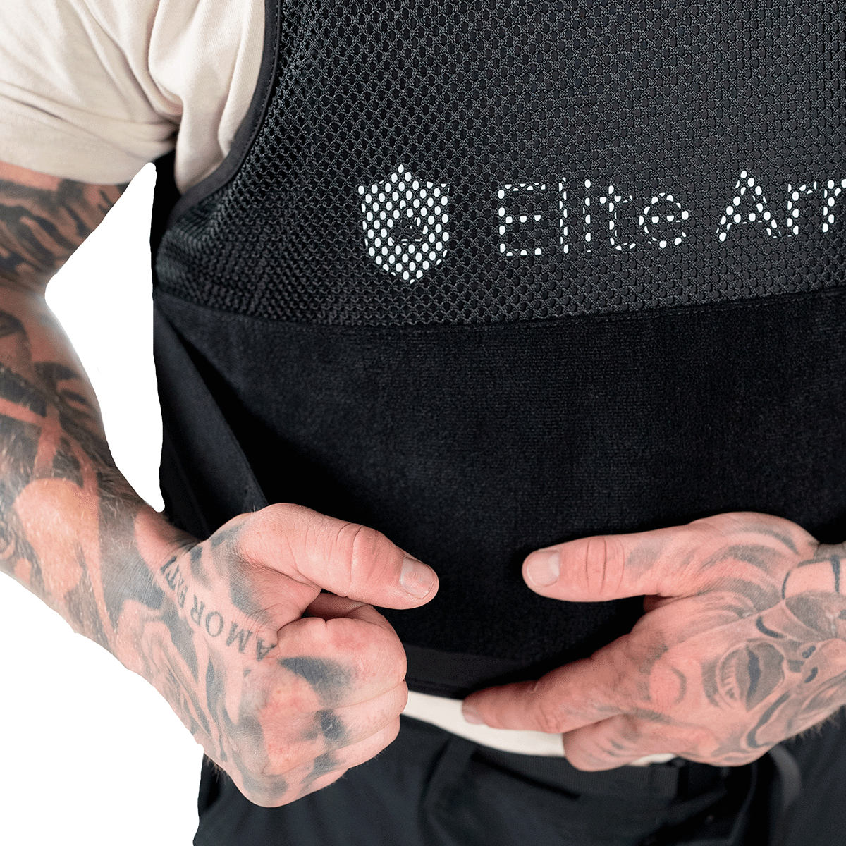 Elite Armor RX2 Stik & Skudsikker Vest – tæt på fronten med velcro åbning