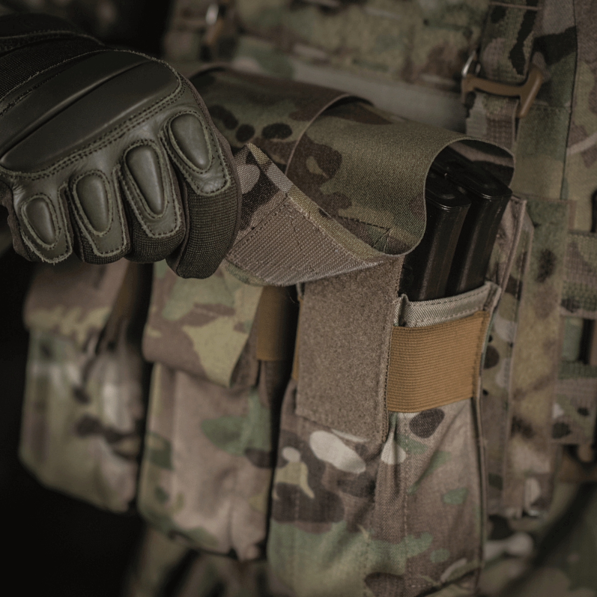 M-Tac taske til 2 magasiner i slidstærkt Cordura til taktisk brug