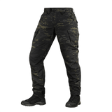 M-Tac Aggressor Elite Nyco Extreme Bukser i Black Multicam® mønster, designet til taktisk brug og udendørs aktiviteter.