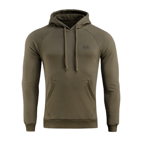 M-Tac Cotton Raglan Hard Hoodie i olivengrøn med raglanærmer og kængurulomme, perfekt til efterår og vinter, lavet af 100% bomuld med fleecefor.