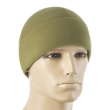M-Tac Fleece Polartec Watch Cap i olivengrøn på mannequin, perfekt til kolde vejrforhold og udendørs aktiviteter, lavet af holdbart Polartec fleece.