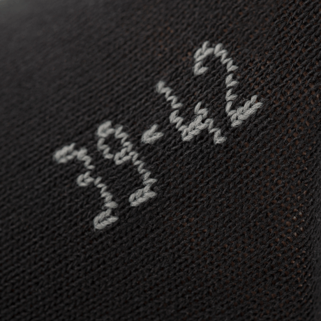 Nærbillede af sort M-Tac Let Sportsokker med størrelsesmarkering 39-42, designet til løb og udendørsaktiviteter i varmt vejr.