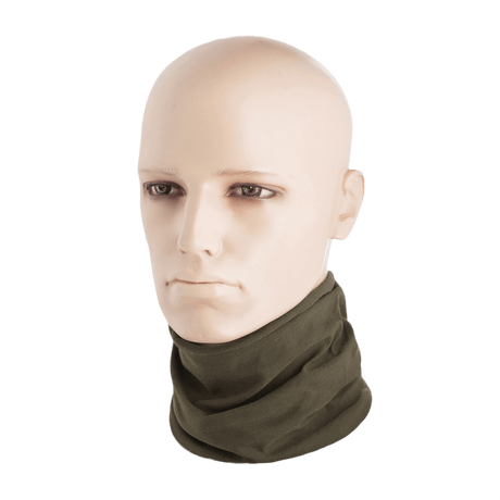 M-Tac Let Tubehalstørklæde i olivengrøn, vist på mannequinhoved. Alsidigt, let og hurtigtørrende tilbehør til udendørs aktiviteter.