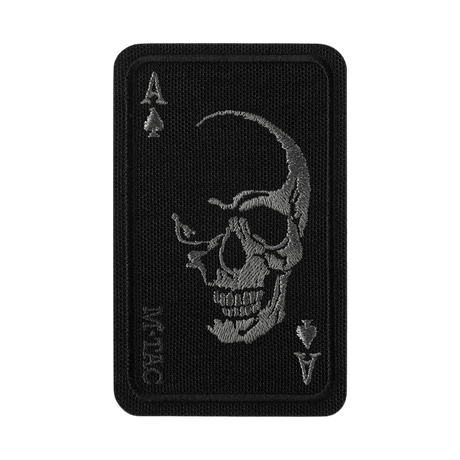 M-Tac Patch Face of War (Broderi) med kraniemotiv broderet på sort Ace of Spades, inspireret af Vietnamkrigen, fastgøres med Velcro.