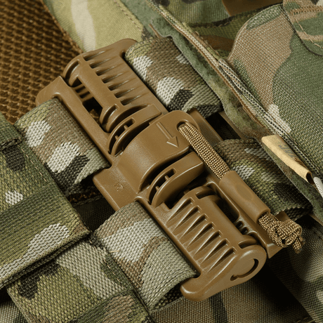 Hurtig-lås 2M ROC på M-Tac Plate Carrier Cuirass FAST XL QRS for nem justering og anvendelse.