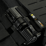 Detaljer af M-Tac Plate Carrier Cuirass FAST QRS XL Gen.II lavet af holdbart Cordura 500D med hurtig-lås 2M ROC spænde
