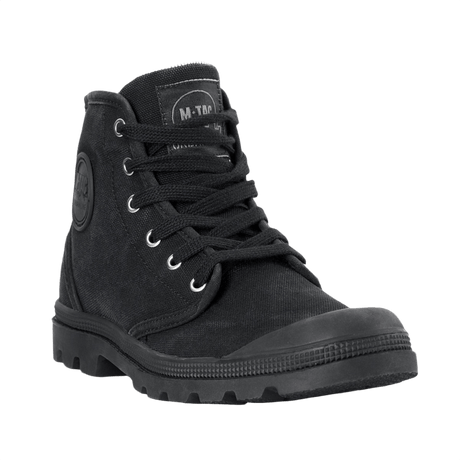 M-Tac Sneakers - komfortable sko med vulkaniseret gummisål og metalliserede snørehuller, ideel til udendørs aktiviteter og sport.